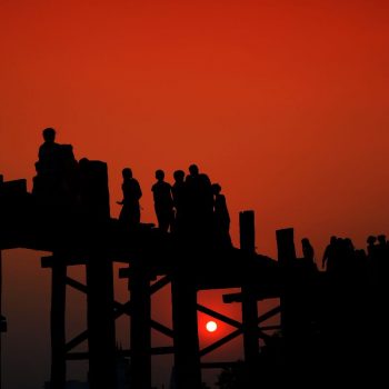 Zonsondergang bij U-Bein bridge